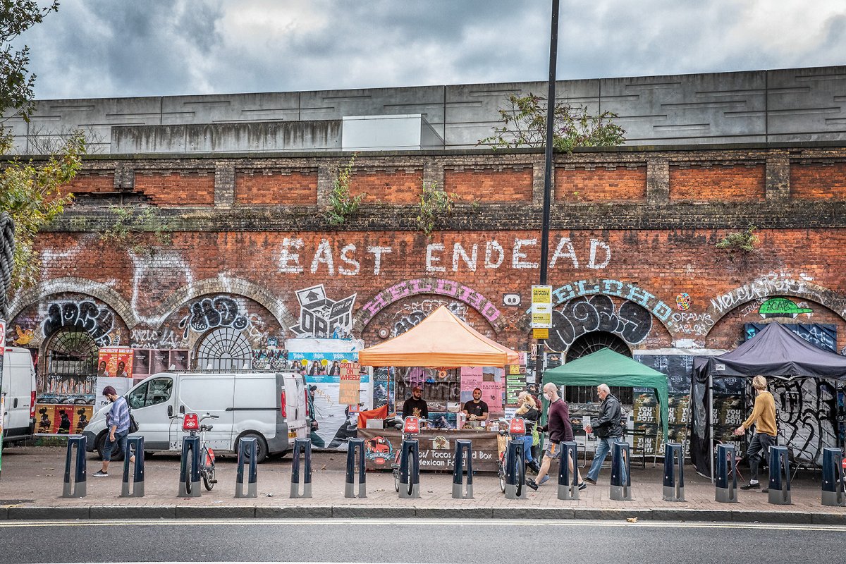 EAST ENDEAD