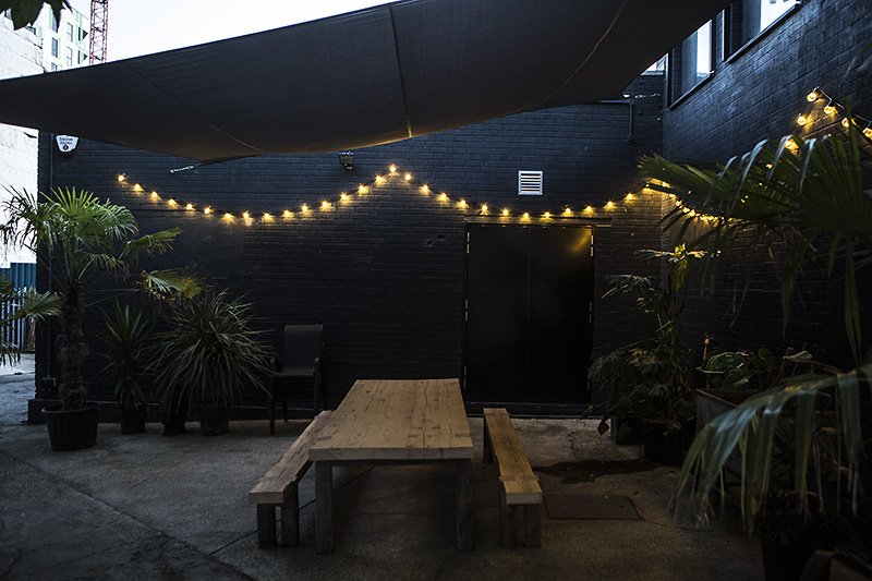 exterior lighting not by broncolor